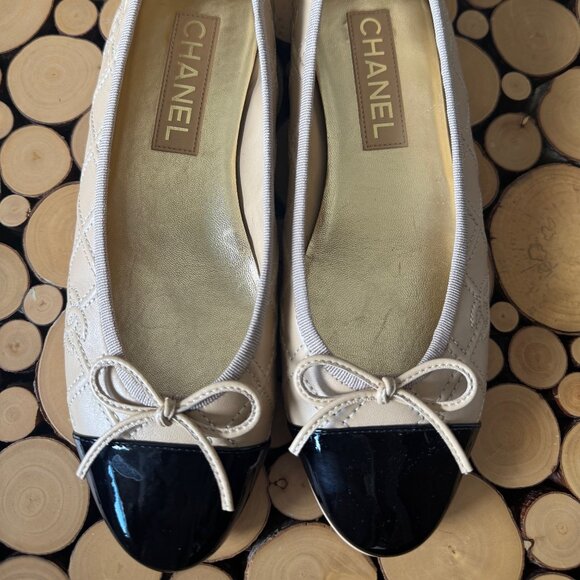 Chanel Interlocking CC Logo Lambskin Ballet Flats, Size: US 9.5 | FR 39.5 - Picture 3 of 3